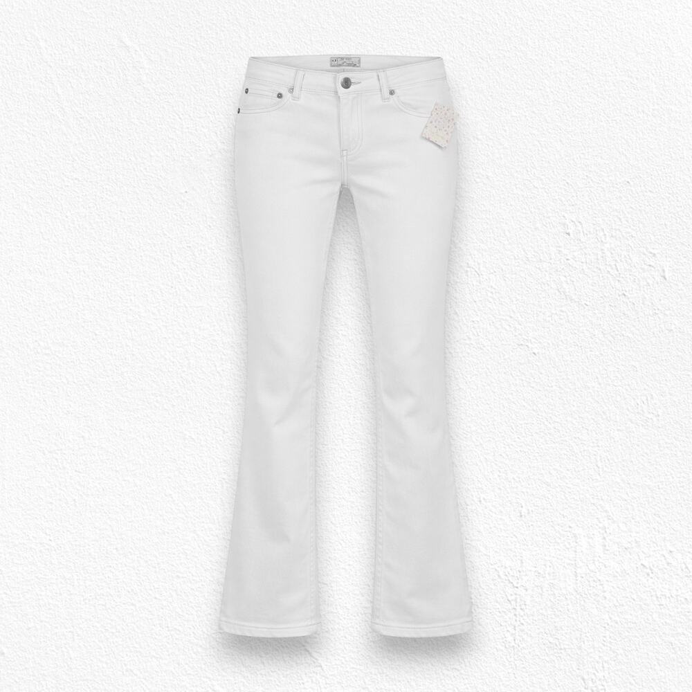Free People Stark White Kick Flare Jeans Cropped Stretch Denim Size 28 NWT